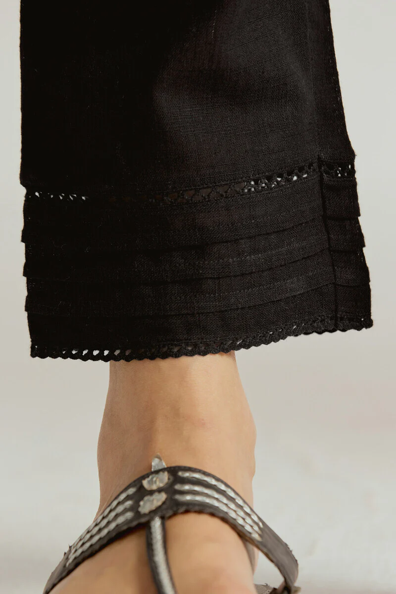 Roza Nida Black Narrow Pants - Image 2