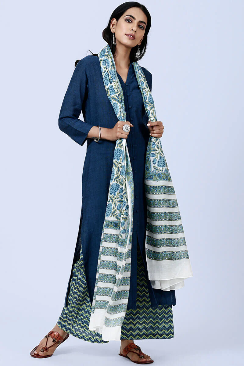 Roza Phul Baagh Blue Dupatta - Image 2