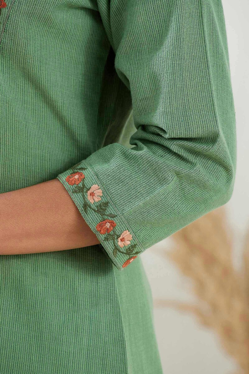 Roza Rehmat Handloom Kurta - Image 4