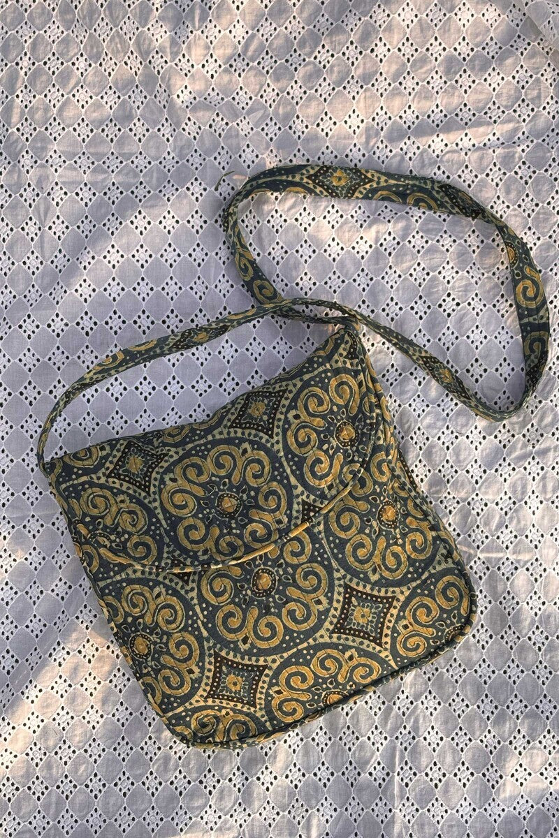 Roza Ruhi Crossbody Bag - Image 2