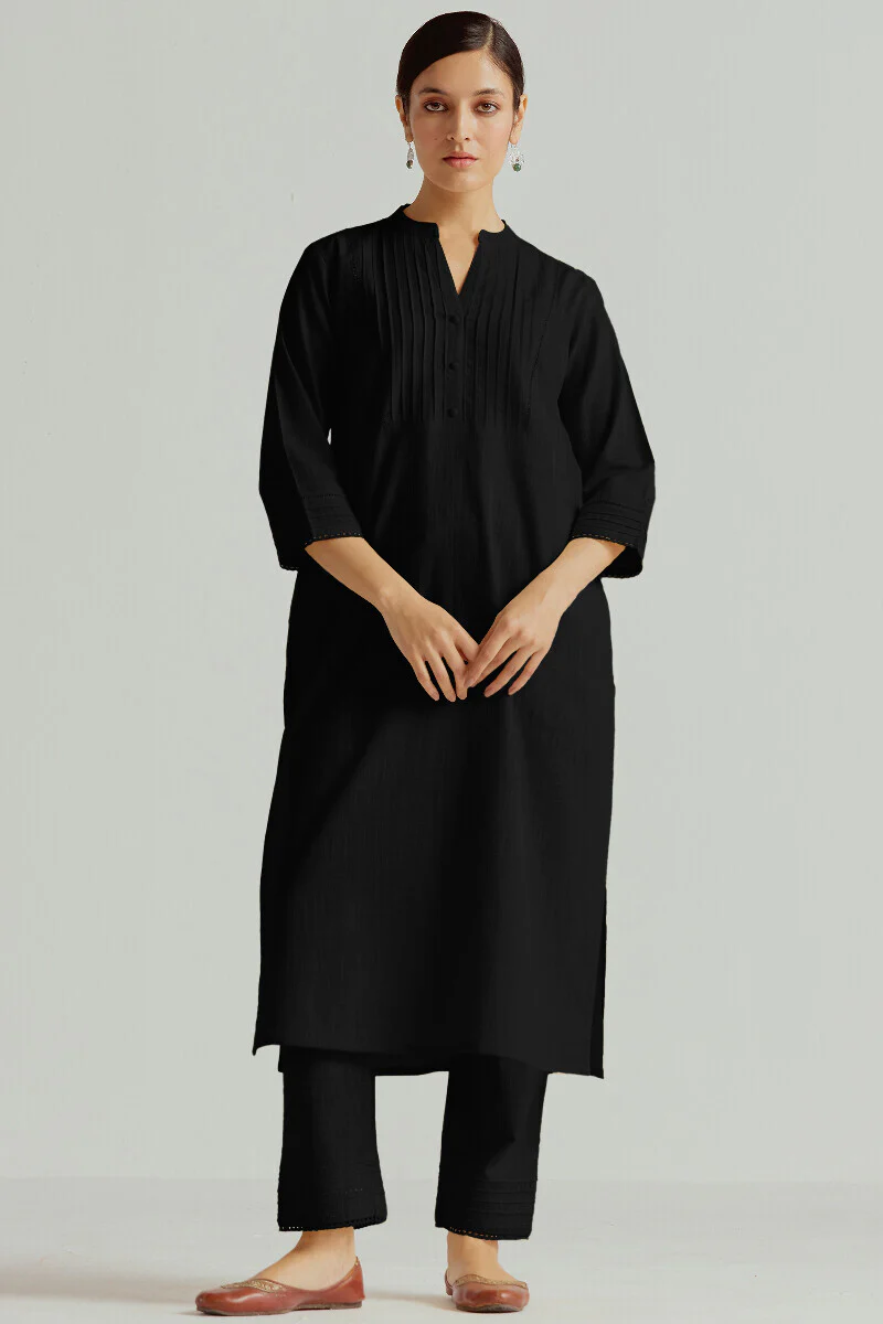Roza Saaima Black Narrow Pants - Image 3