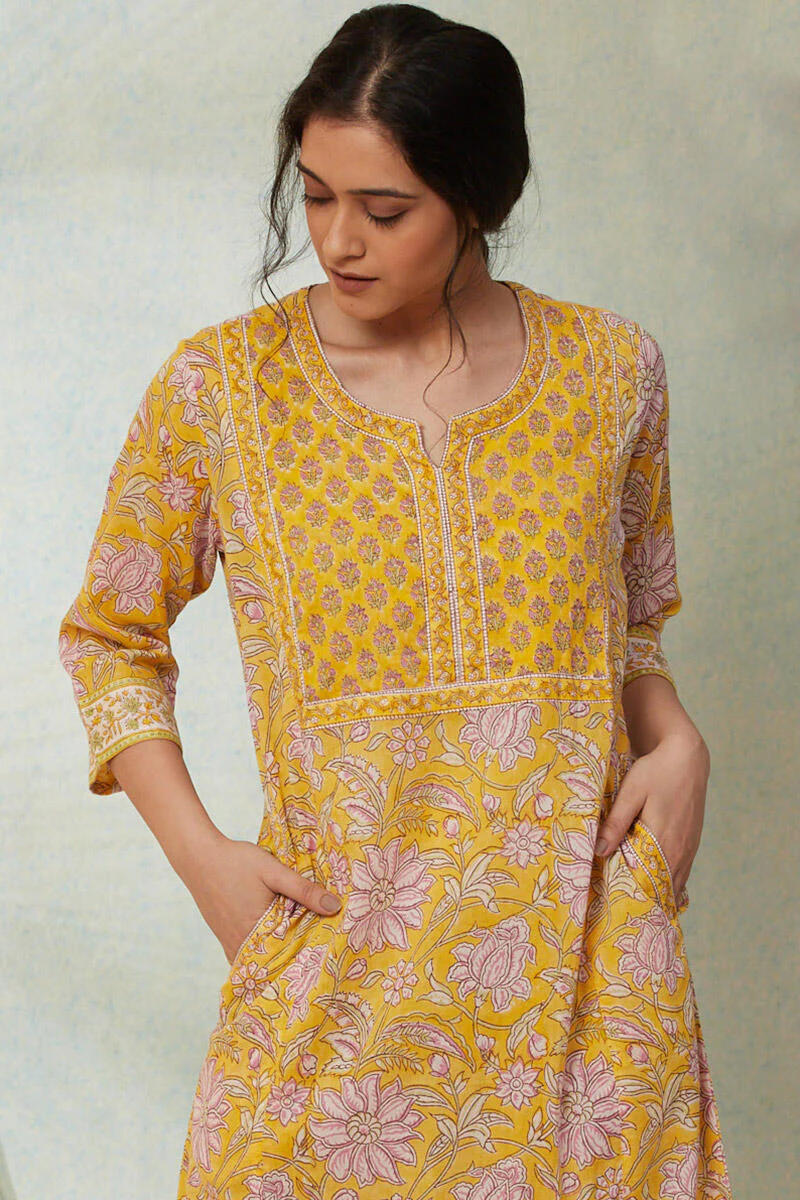 Roza Sadira Kaftan