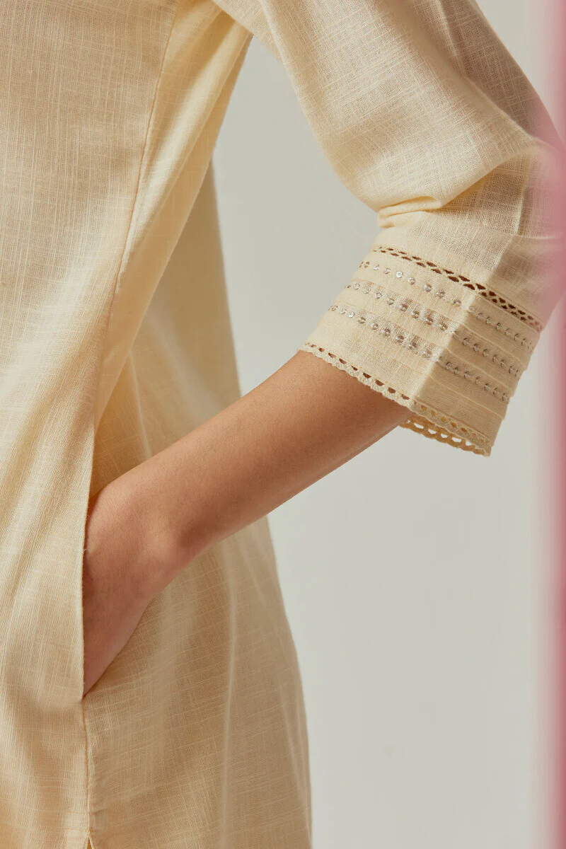 Roza Seerat Cream Kurta - Image 5