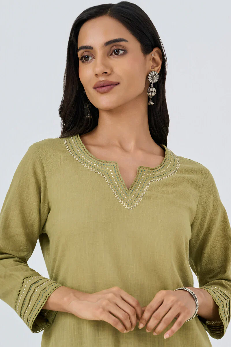 Surplus: Roza Seerat Sage Green Kurta - Image 3
