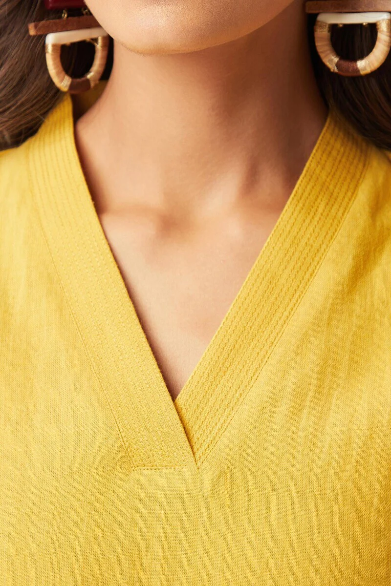 Roza Seher Daffodil Kurta - Image 4