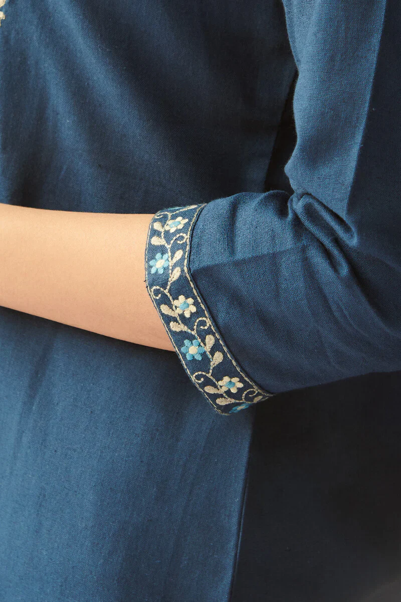 Surplus: Roza Seher Kurta - Image 6