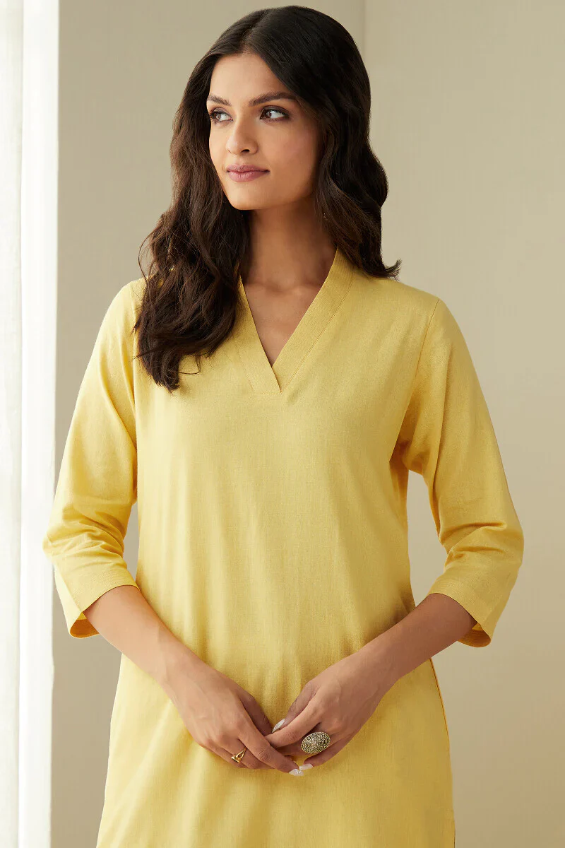 Roza Seher Yellow Kurta - Image 4