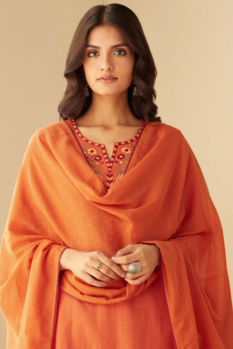 Roza Siya Dupatta