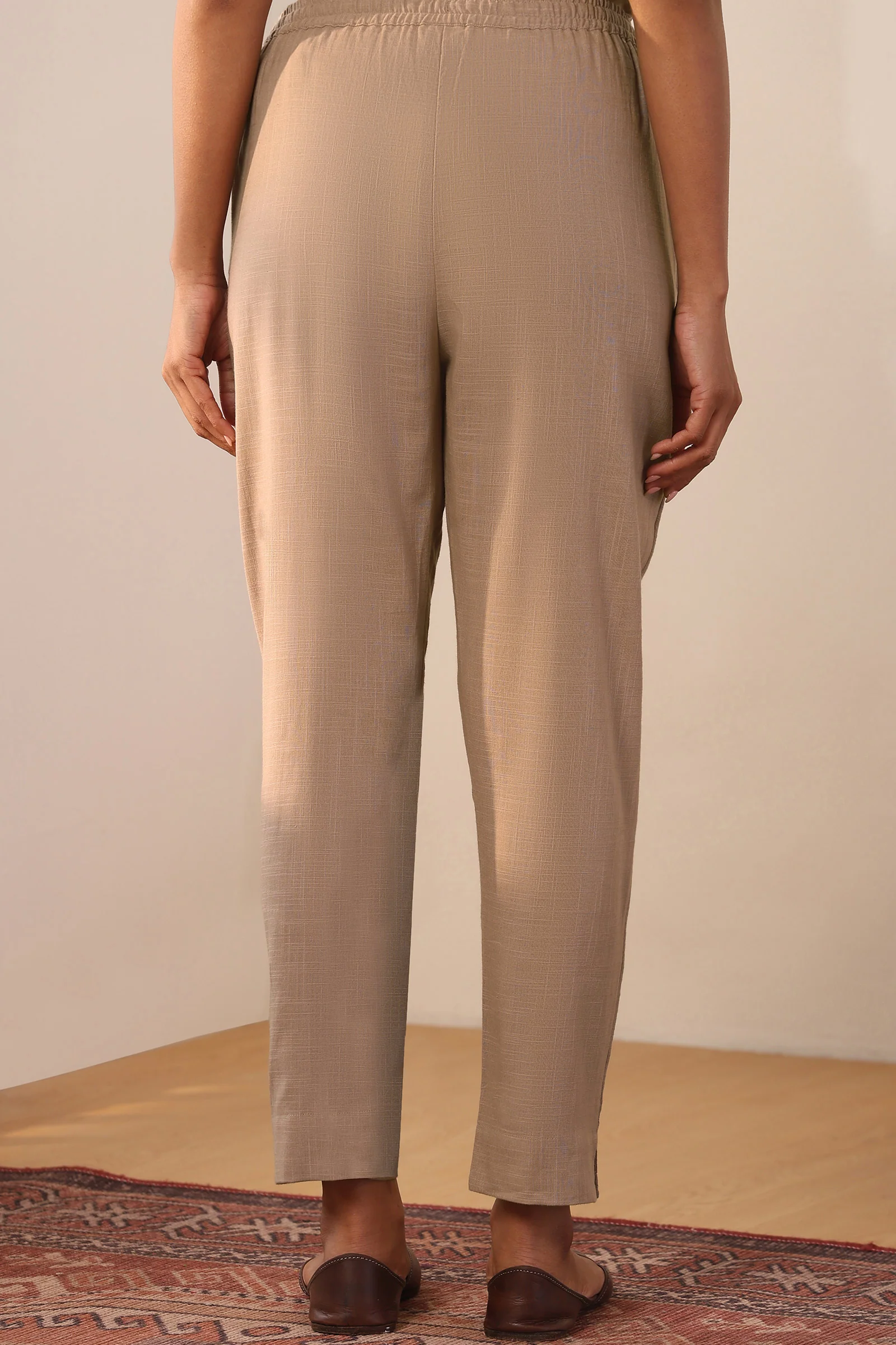 Roza Zeniya Grey Narrow Pants - Image 5