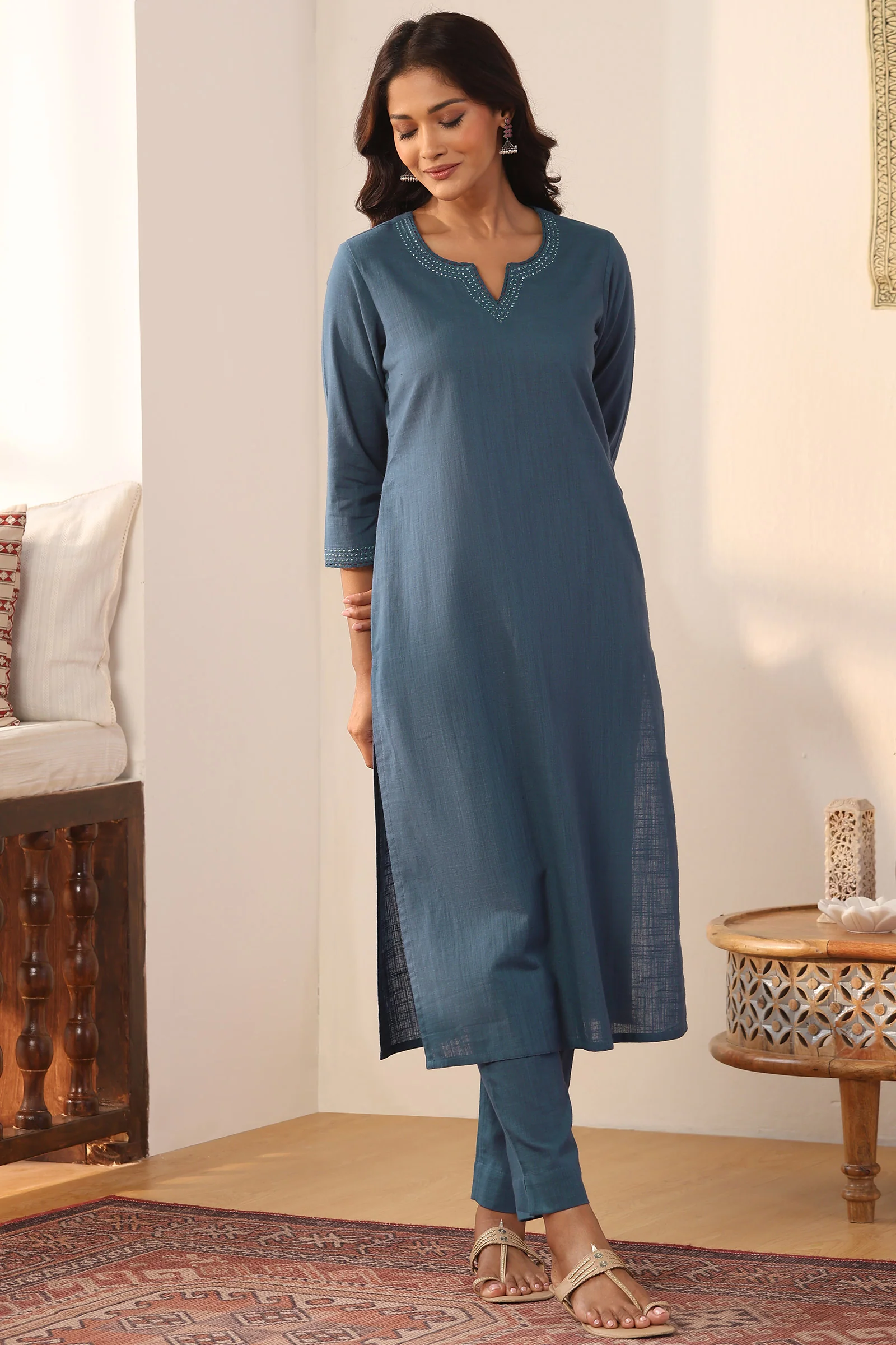 Surplus: Roza Zoha Blue Kurta - Image 2