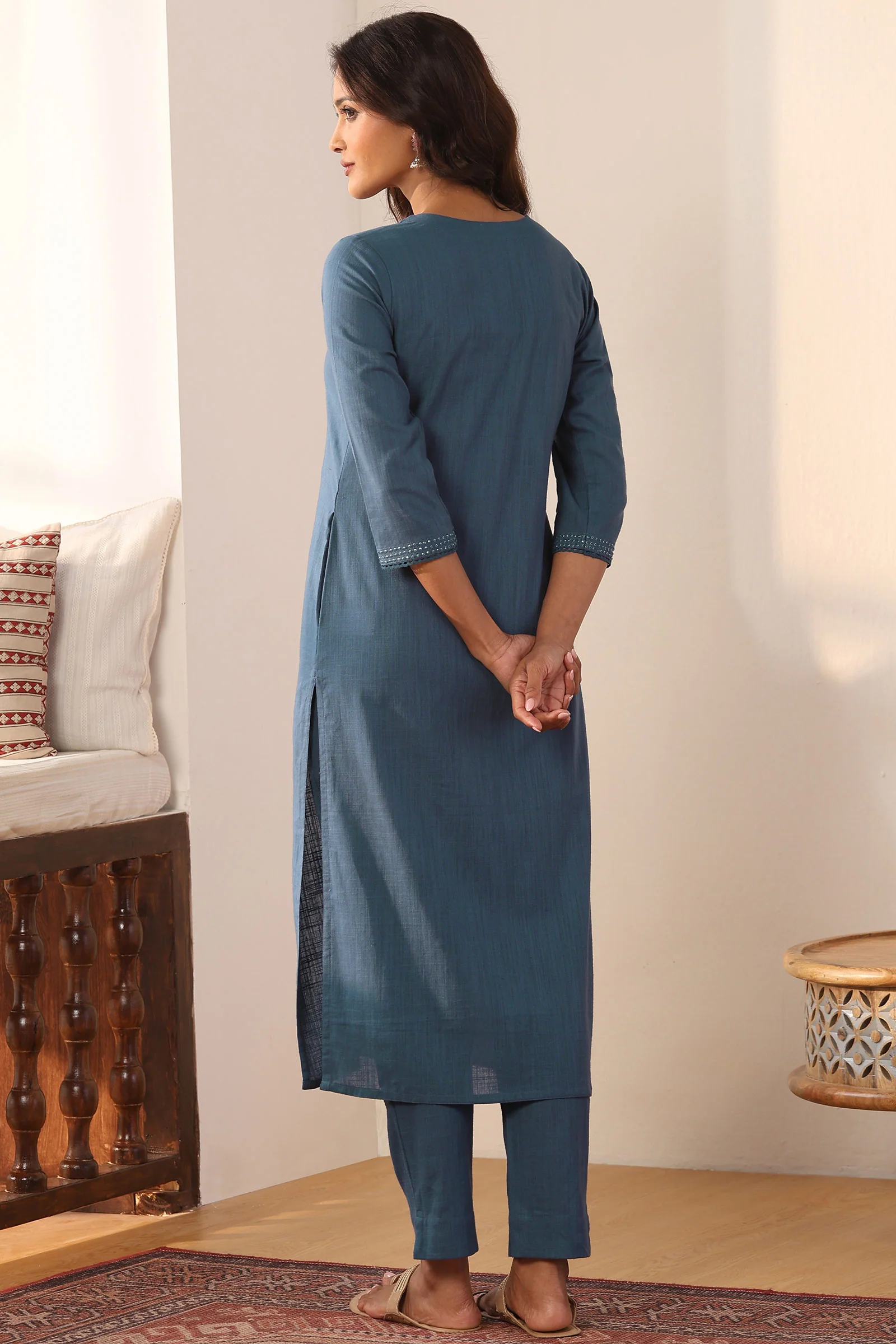Surplus: Roza Zoha Blue Kurta - Image 7