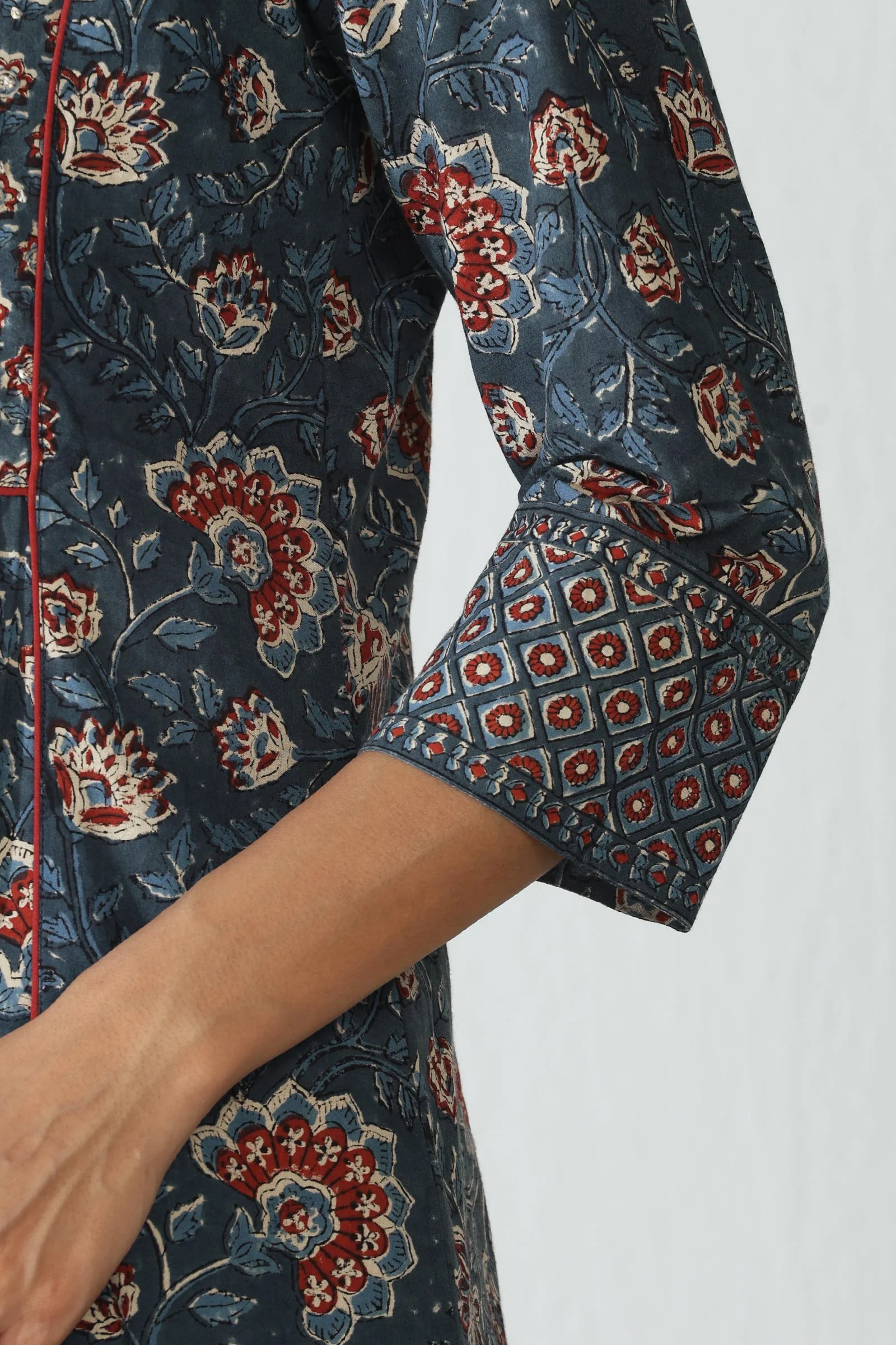 Sehra Afsana Bagru Kurta - Image 5