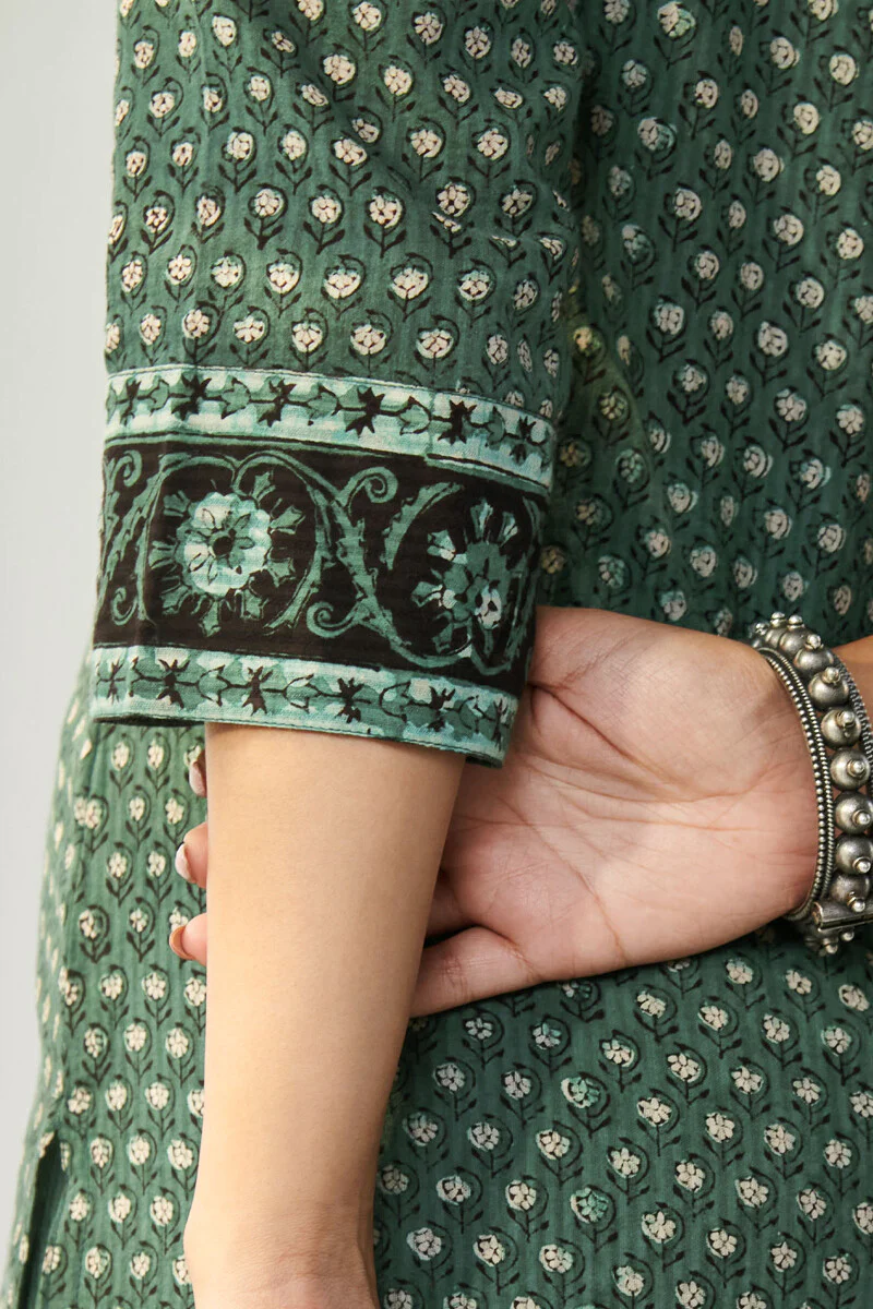 Sehra Farah Bagru Kurta - Image 5