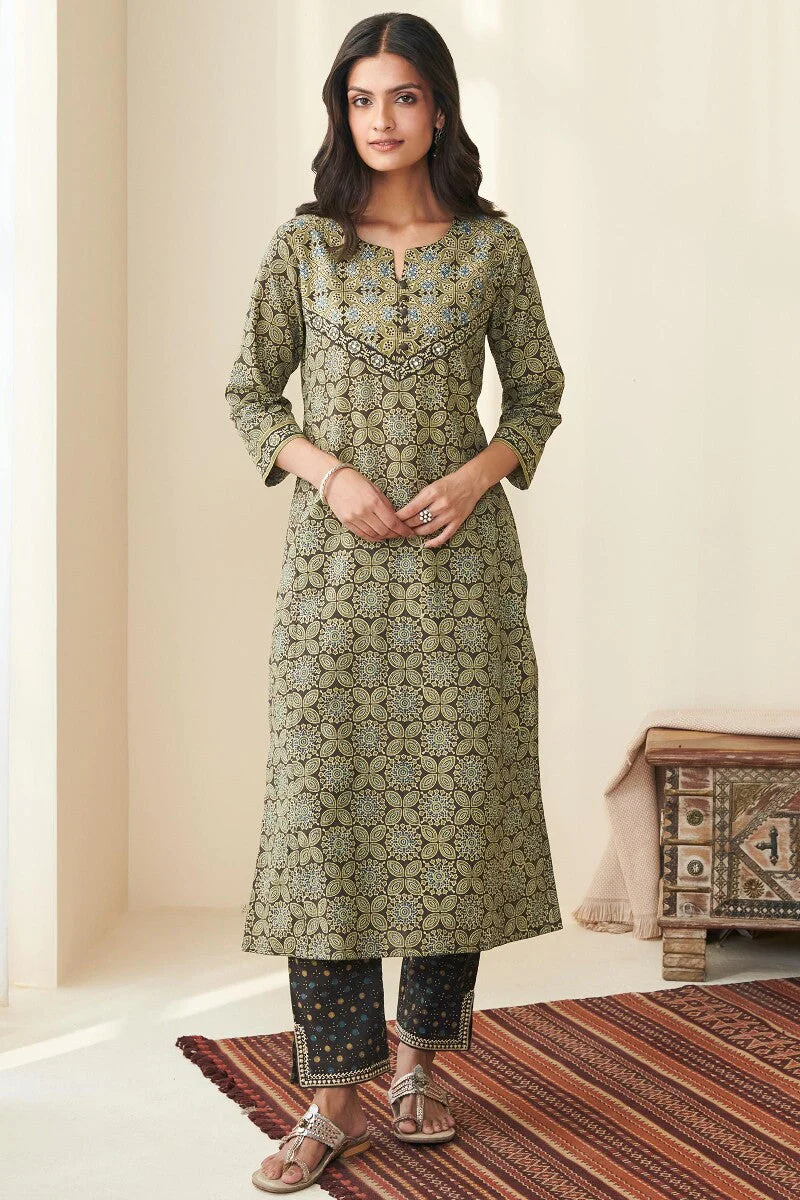 Sehra Farhat Ajrak Kurta - Image 2
