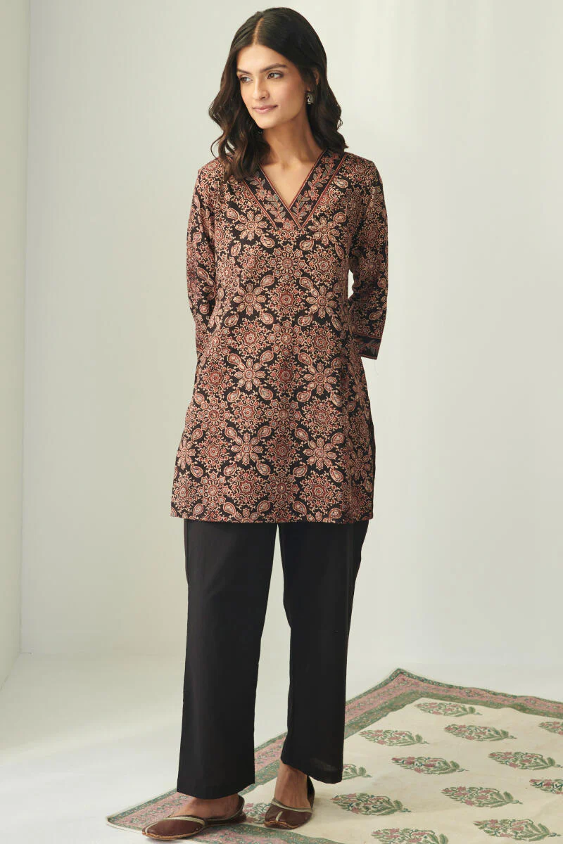 Sehra Farheen Ajrak Loungewear Set - Image 2