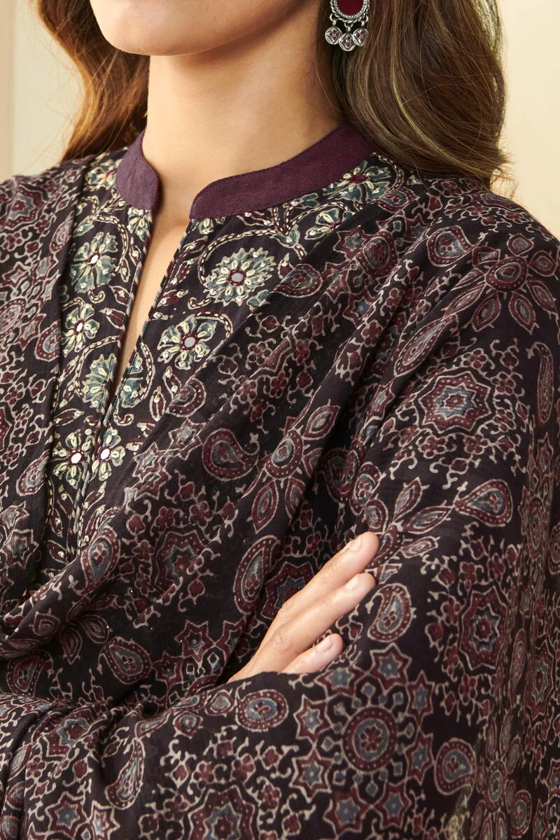 Sehra Feriha Ajrak Cotton Dobby Dupatta - Image 2