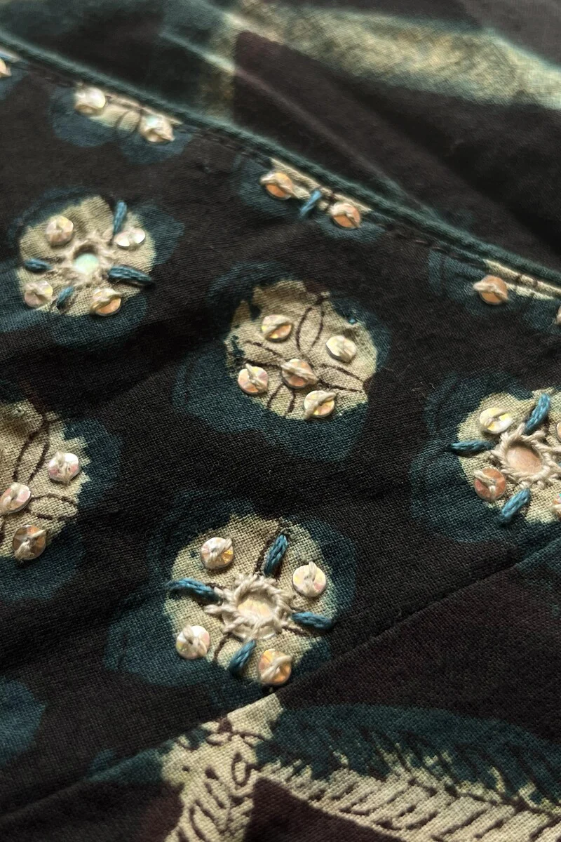 Sehra Fiza Bagru Kurta - Image 7