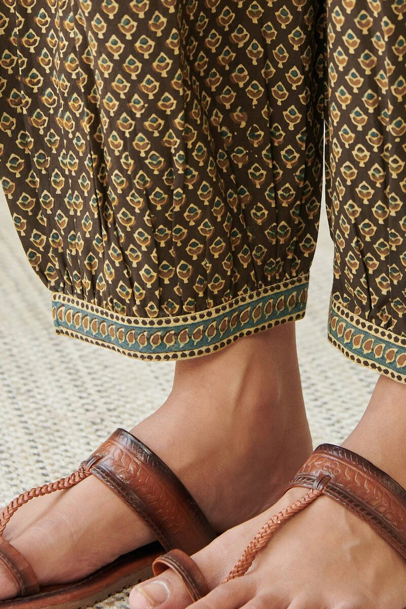 Sehra Fizah Ajrak Izhaar Pants - Image 4