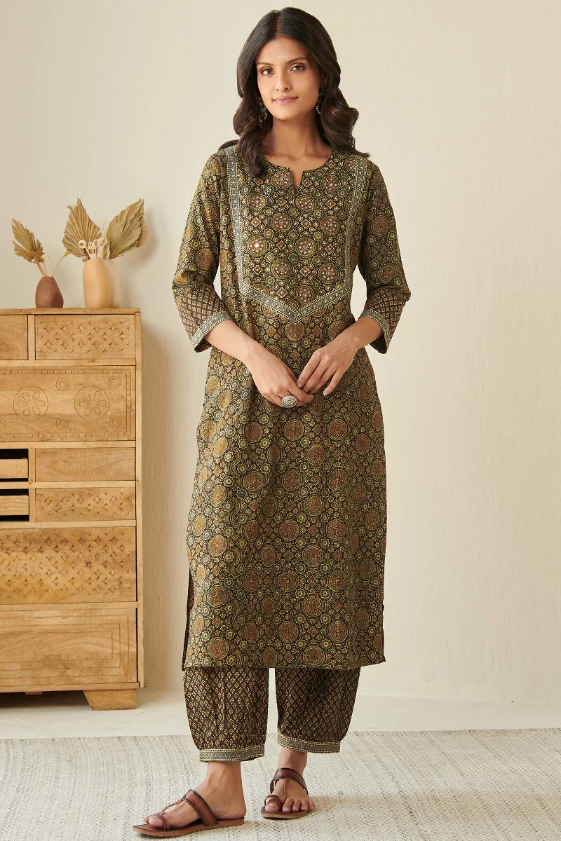 Sehra Fizah Ajrak Kurta - Image 2