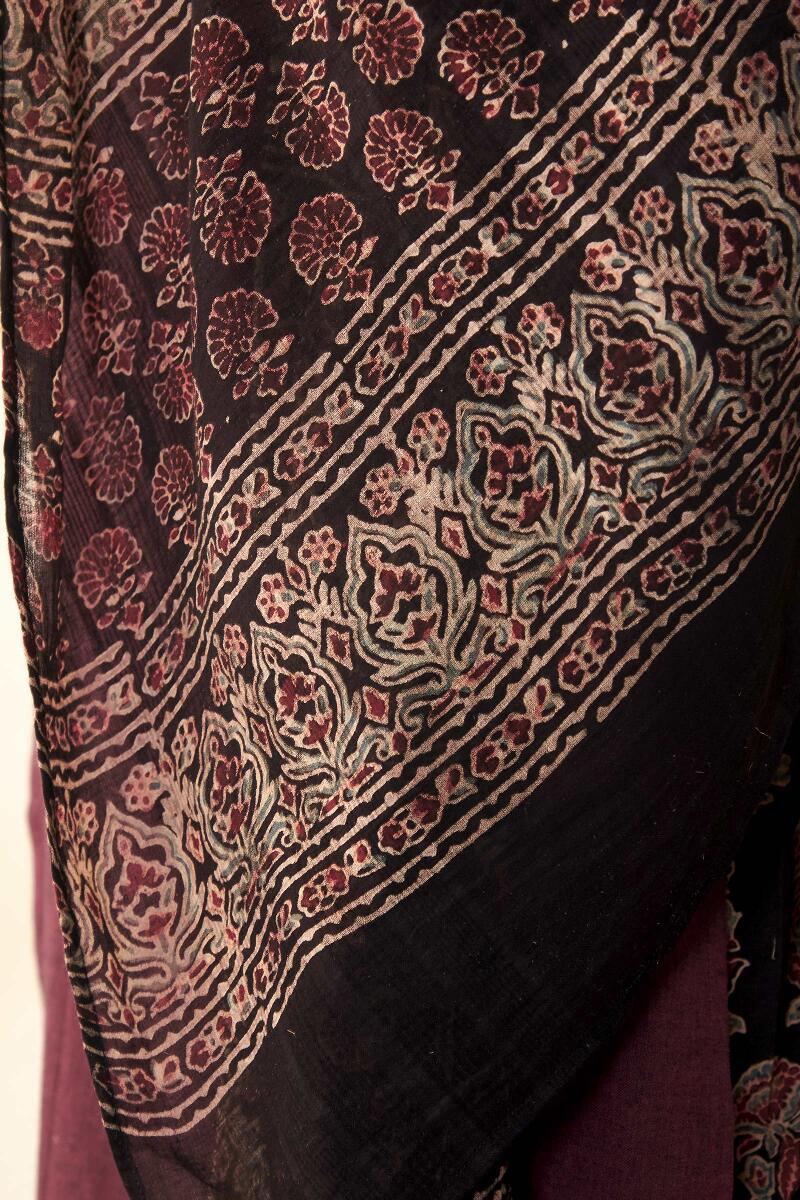 Sehra Gauhar Ajrak Dupatta - Image 4