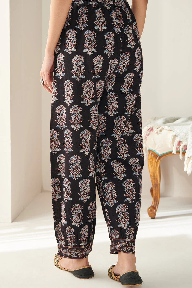 Sehra Gauhar Ajrak Izhaar Pants - Image 4