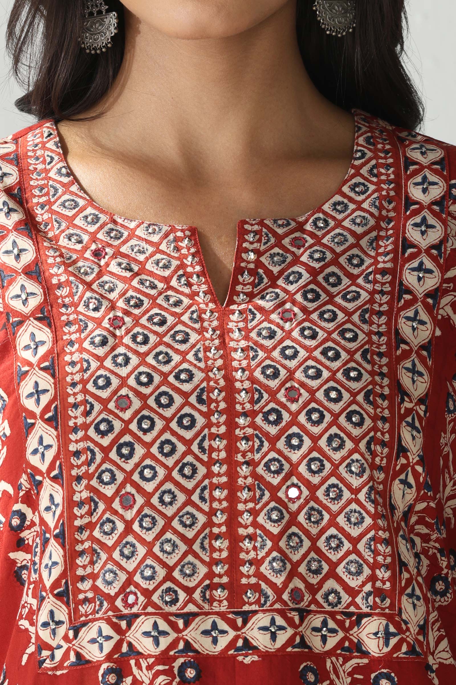 Sehra Kainat Bagru Kurta - Image 4