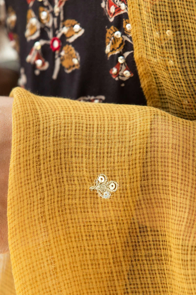 Sehra Kashaf Kota Dupatta - Image 4