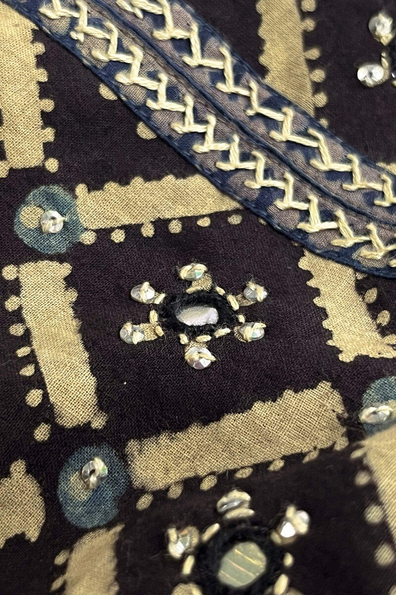 Sehra Kiara Ajrak Kurta - Image 7