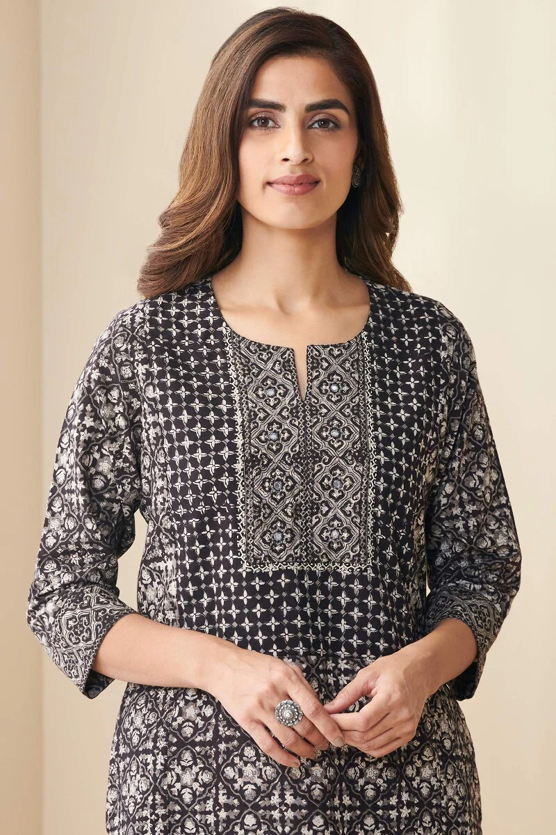 Sehra Maira Bagru Kaftan