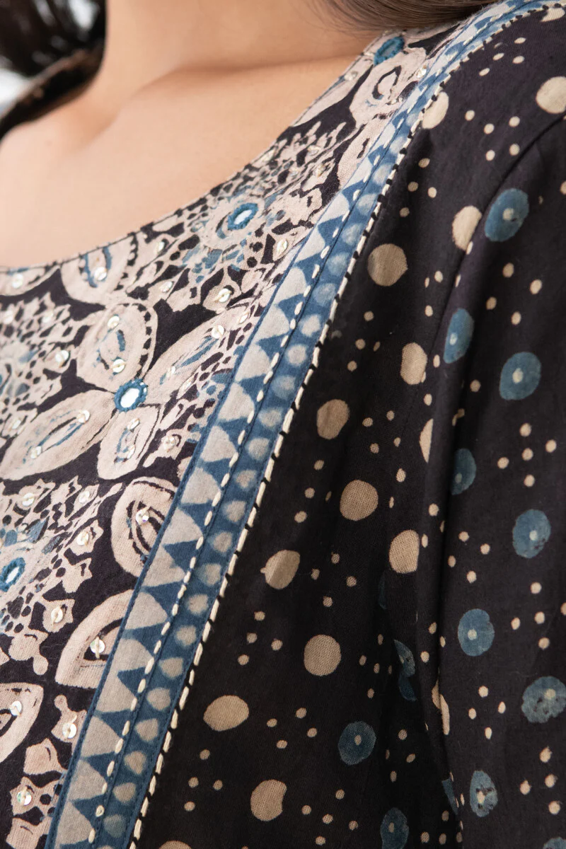 Sehra Mehnaz Ajrak Top - Image 5