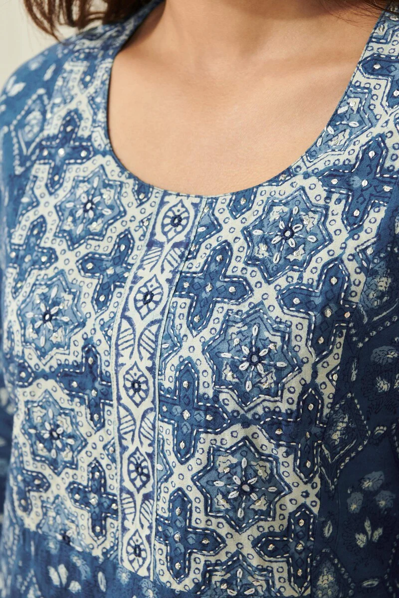 Sehra Mehnaz Indigo Kurta - Image 3