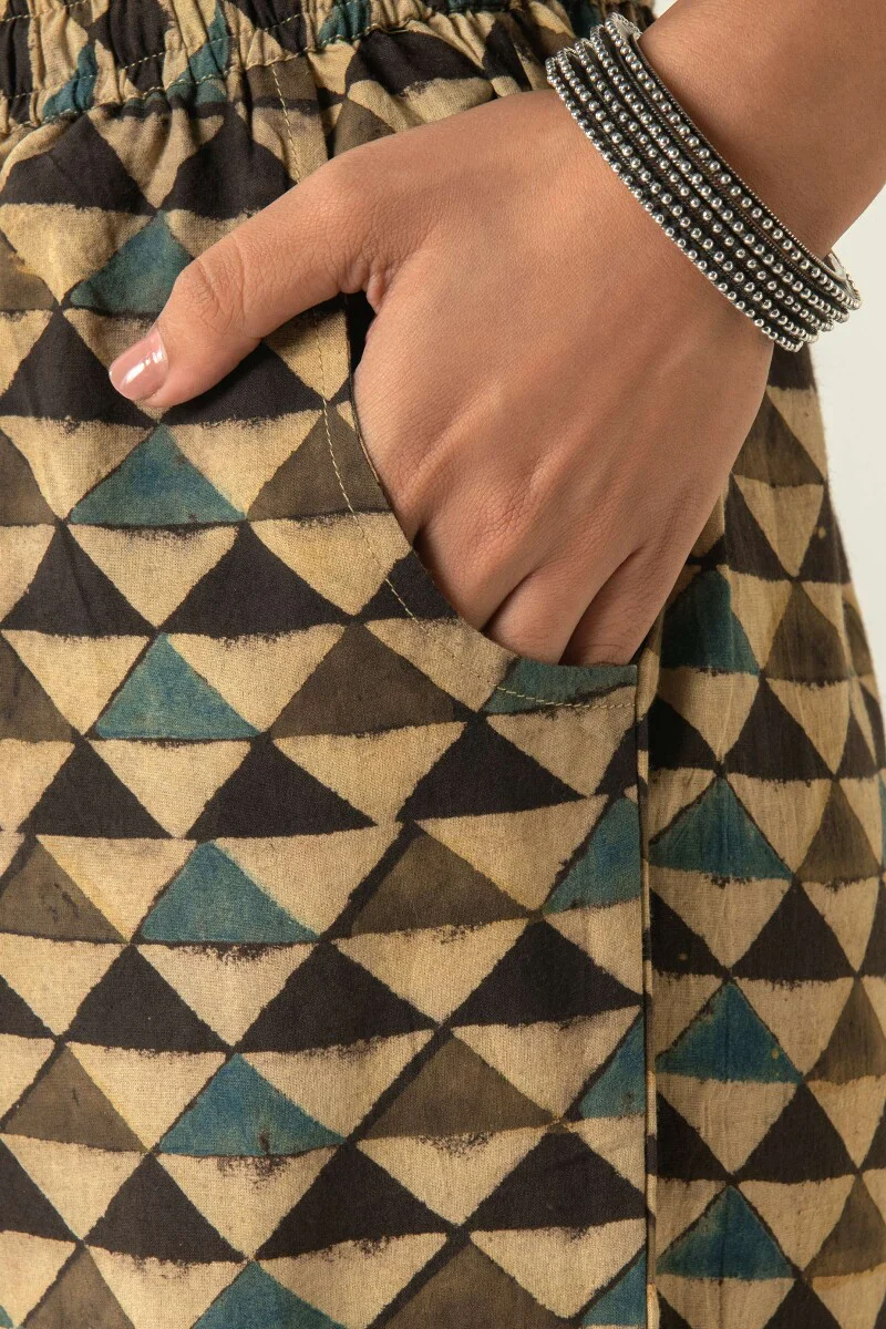 Sehra Nadia Ajrak Farsi - Image 2