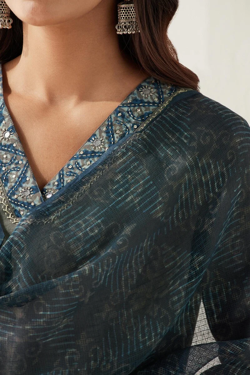 Sehra Nadiya Akola Dupatta - Image 2