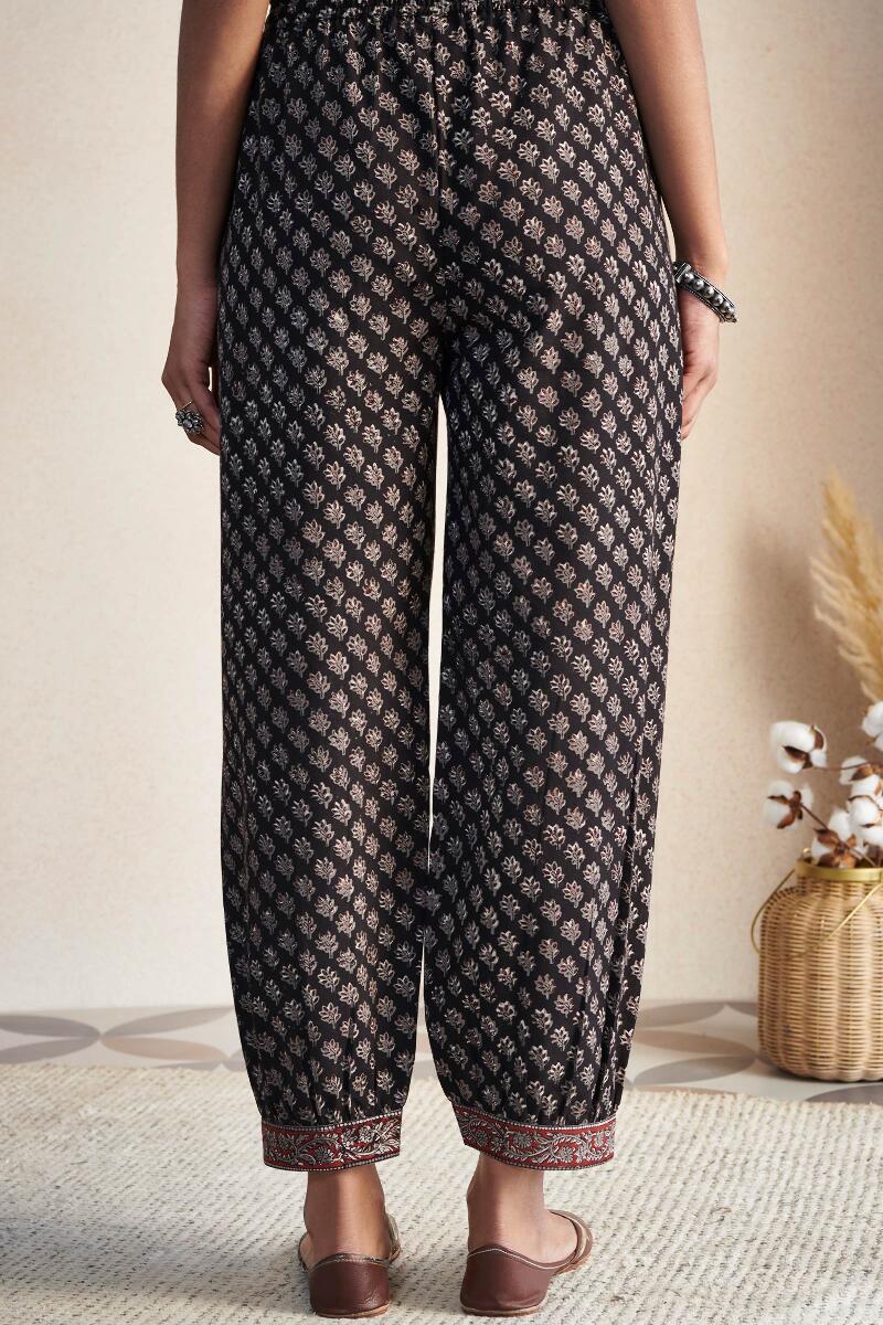 Sehra Nafeesa Bagru Izhaar Pants - Image 4