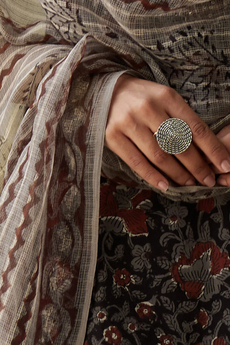 Sehra Nafeesa Bagru Kota Dupatta - Image 4