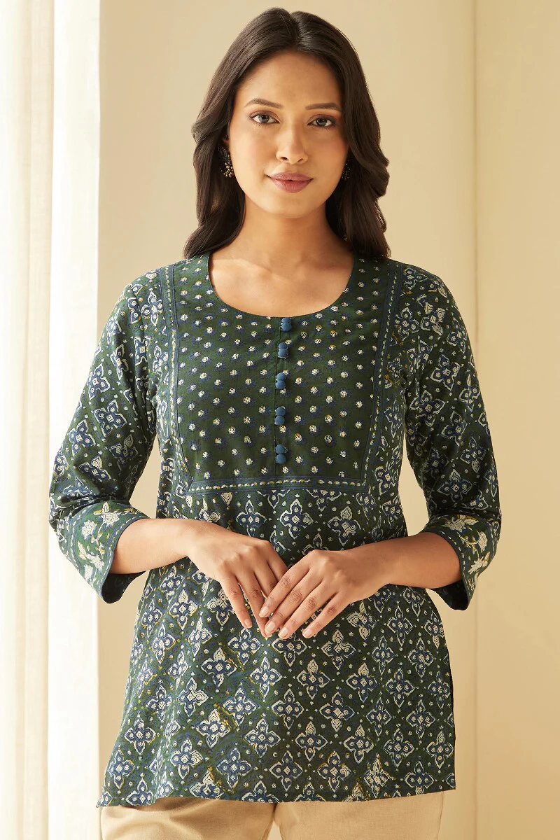 Sehra Nafisa Bagru Top
