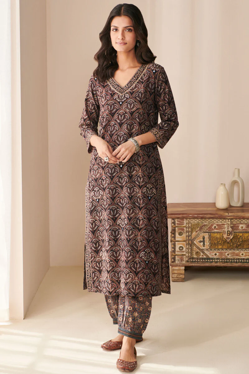 Sehra Nafiya Ajrak Kurta - Image 2