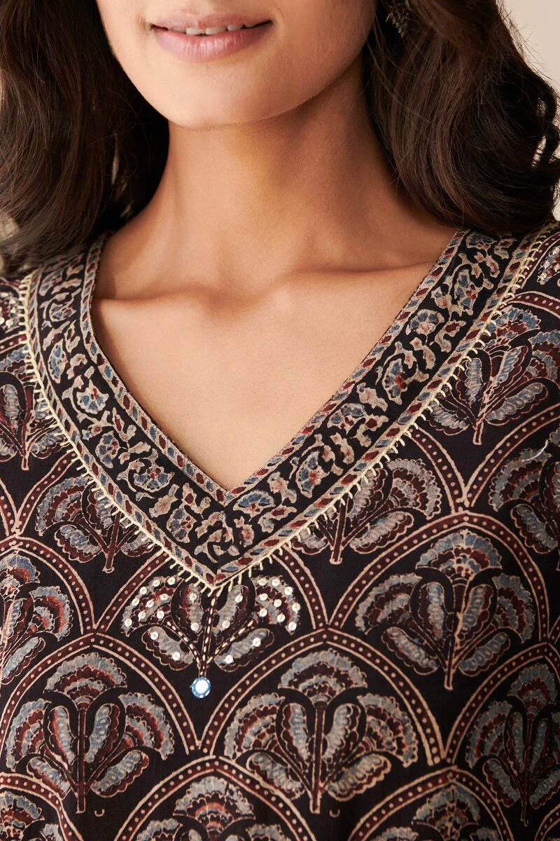 Sehra Nafiya Ajrak Kurta - Image 3