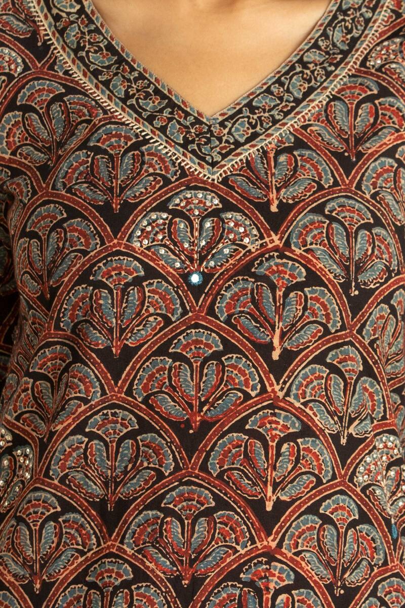 Sehra Nafiya Kurta - Image 2
