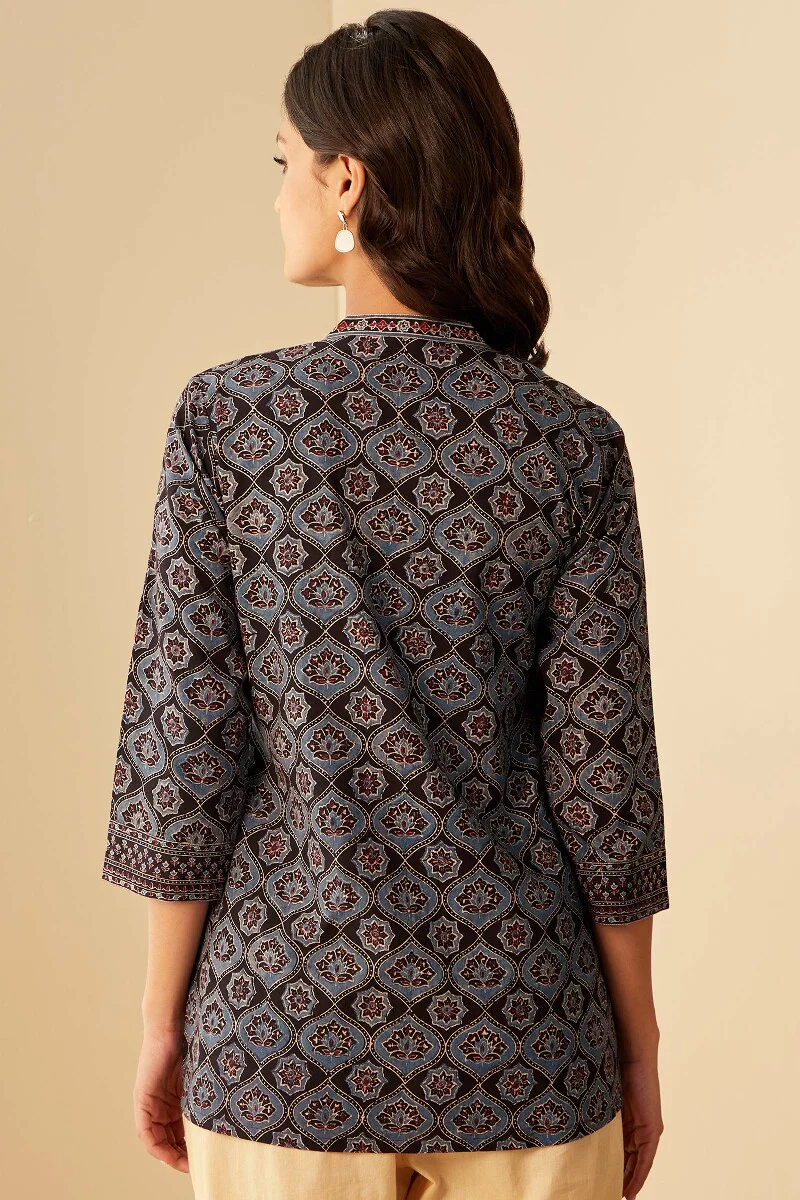 Sehra Nahid Ajrak Top - Image 5