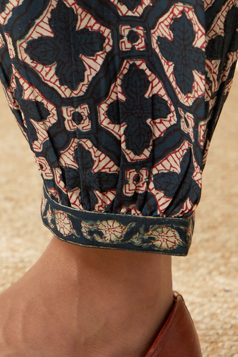 Sehra Nazimah Bagru Izhaar Pants - Image 2