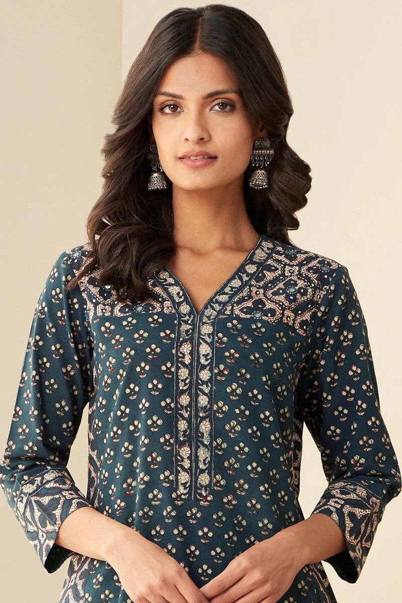 Sehra Nazimah Bagru Kurta