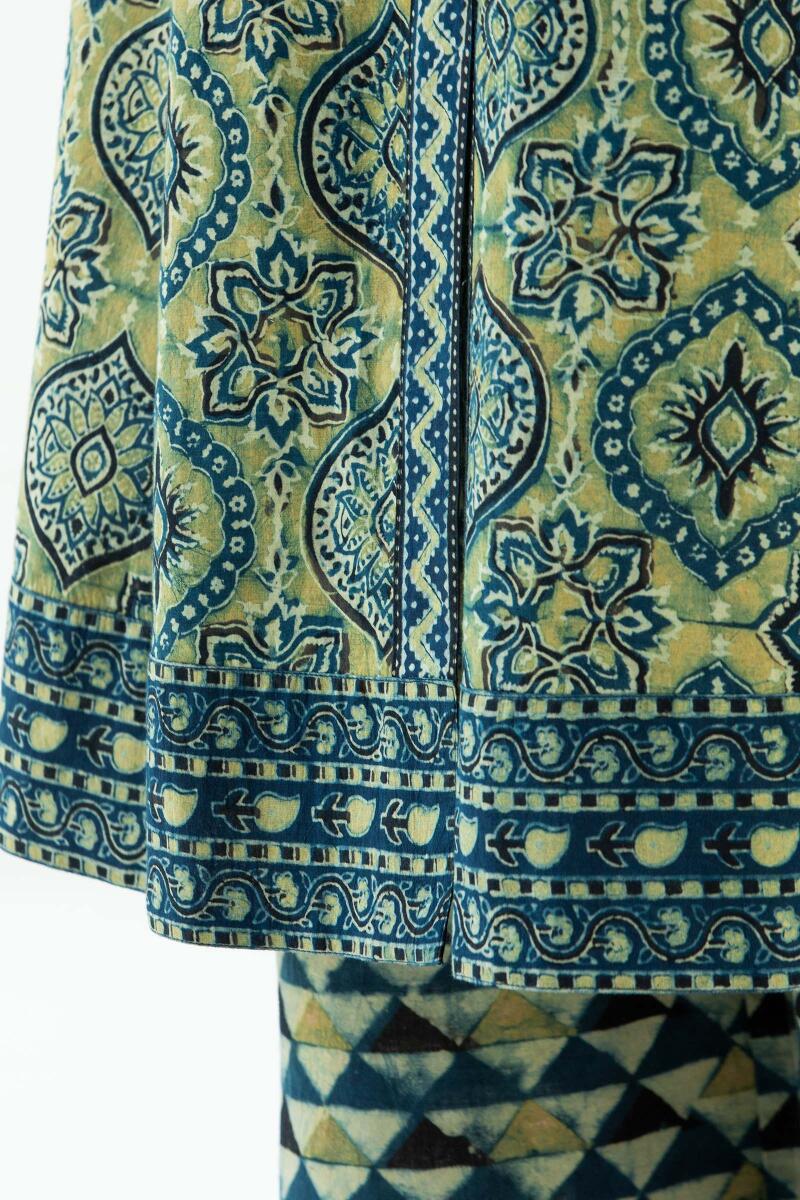 Sehra Nazya Ajrak Kurta - Image 6
