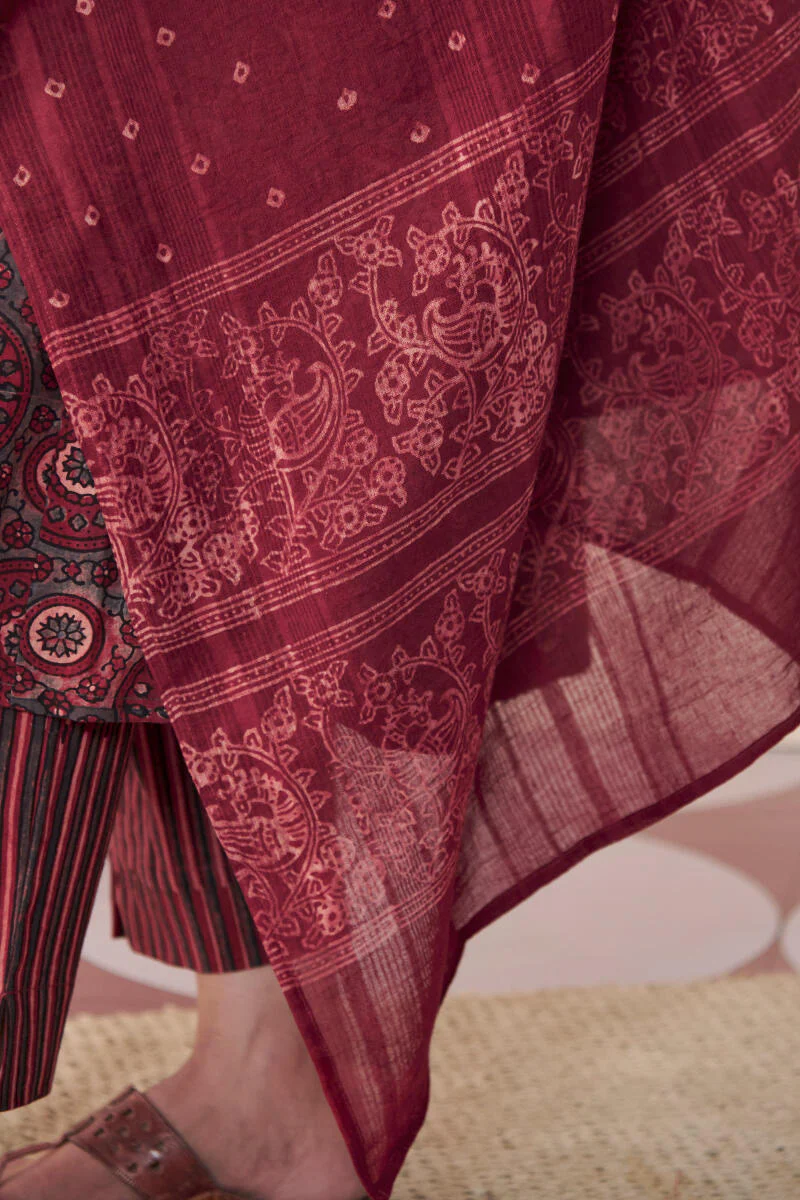 Sehra Nizam Bandhej Dupatta - Image 4