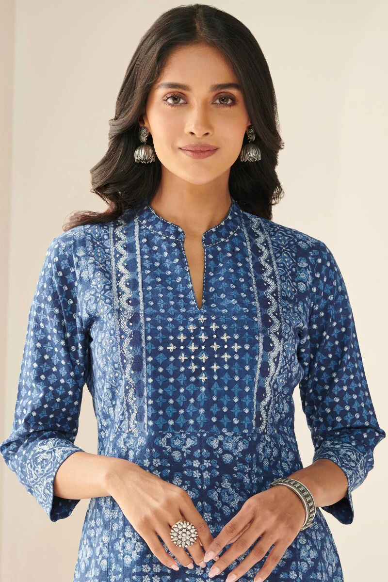 Sehra Nusrat Indigo Kurta
