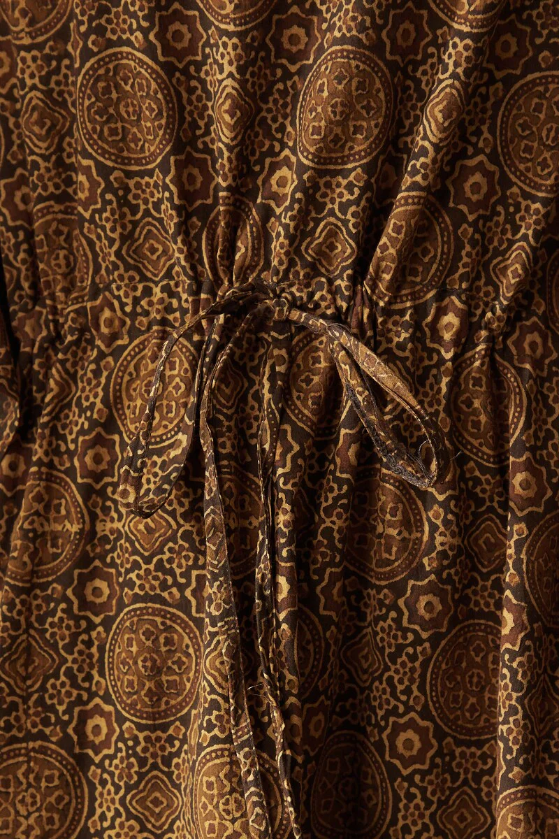 Sehra Ria Ajrak Kaftan - Image 5