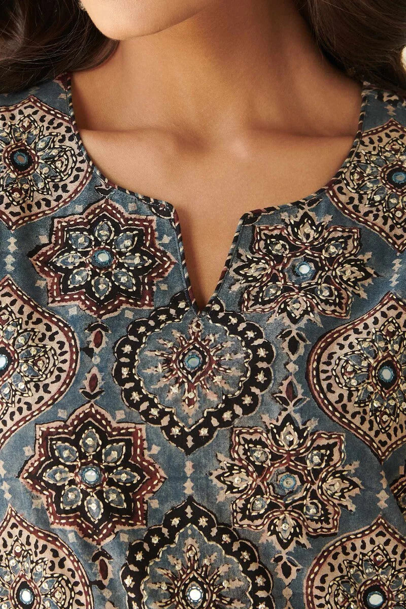 Sehra Rumaisa Ajrak Kurta - Image 4