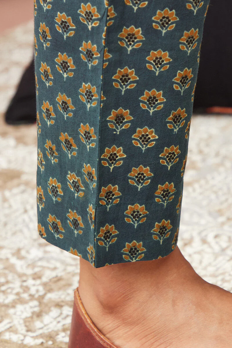 Sehra Saba Ajrak Narrow Pants - Image 2