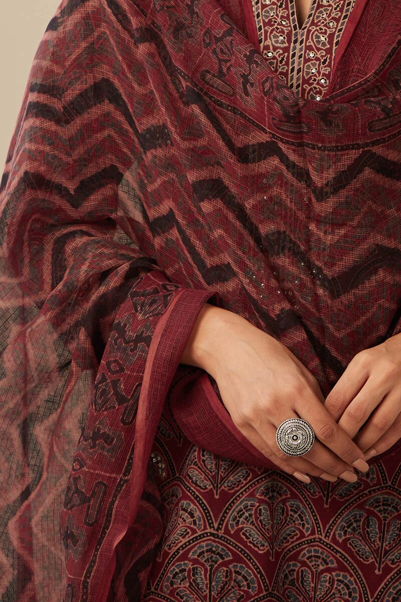 Sehra Samira Ajrak Kota Dupatta - Image 4