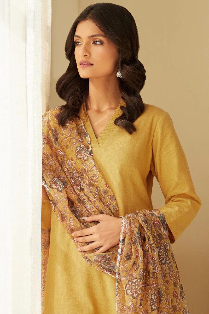 Sehra Seher Mustard Kurta - Image 7